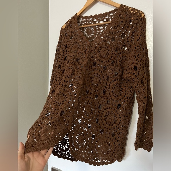 Brown floral Crochet cardigan with buttons - Picture 2 of 5